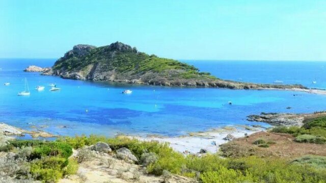 Vacance en famille à Ramatuelle en pension complète à Ramatuelle